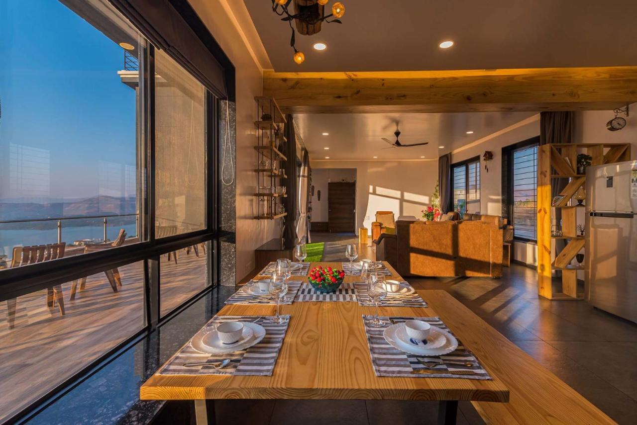 פונה Eyes On The Lake By Stayvista - A Hillside Villa With A Captivating View Of The River מראה חיצוני תמונה
