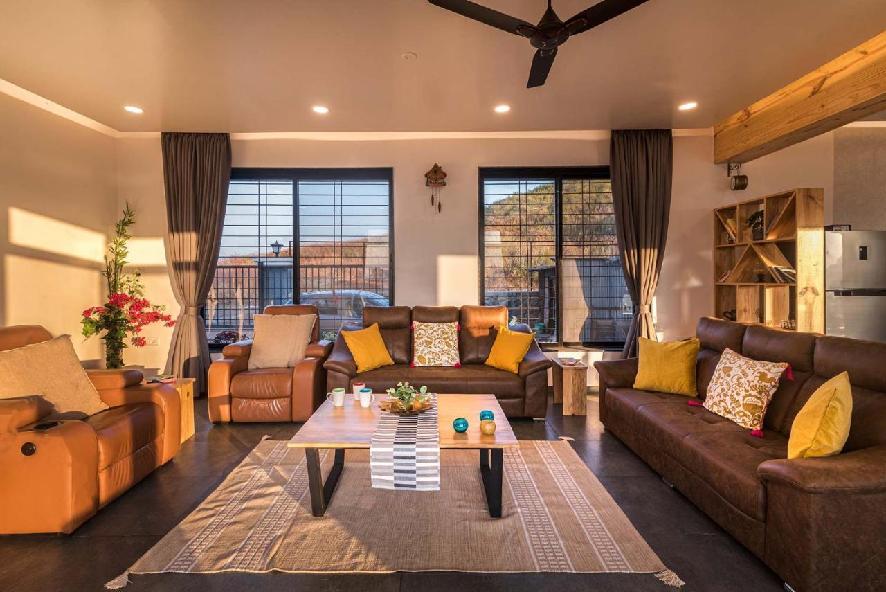פונה Eyes On The Lake By Stayvista - A Hillside Villa With A Captivating View Of The River מראה חיצוני תמונה